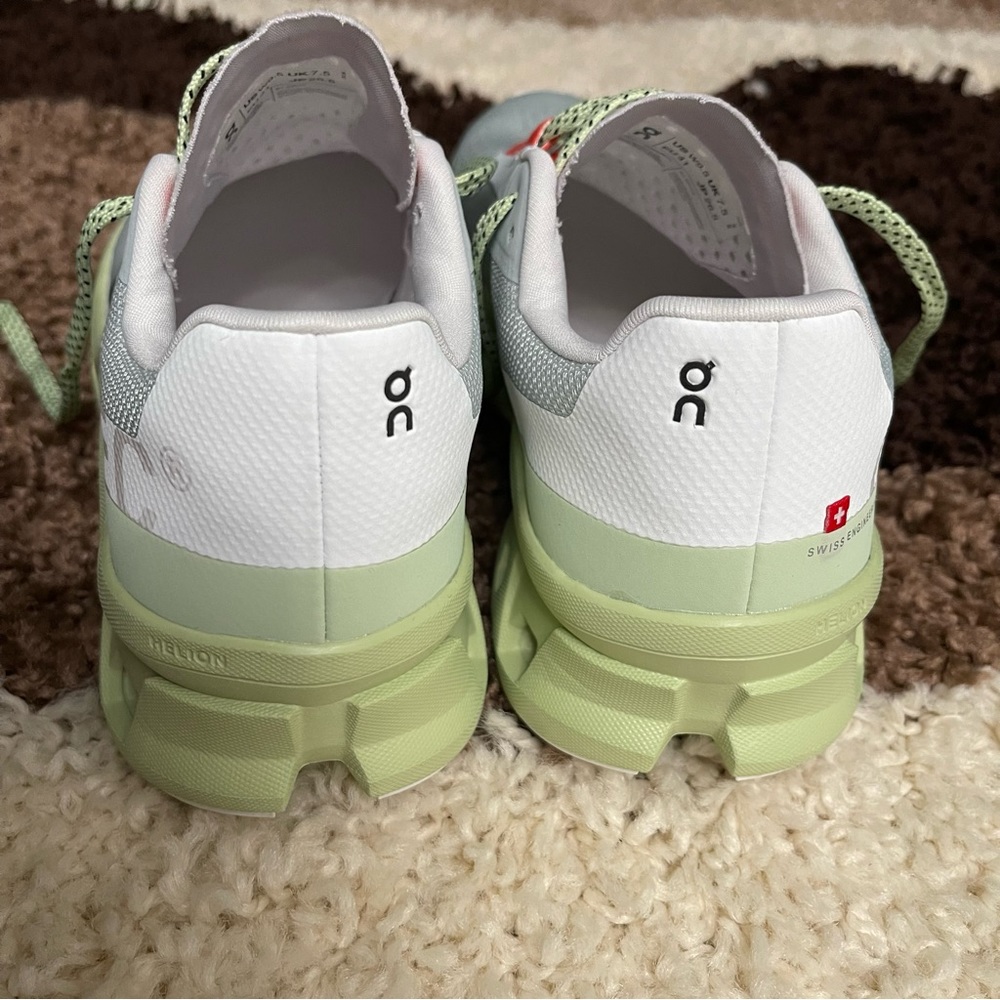 On Running Women's Cloudmonster Sneakers Sz 9.5 In Glacier / Meadow - Picture 9 of 11
